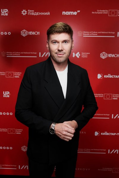 Олексій Комаровський Олексій Комаровський на відкритті 16-го Одеського міжнародного кінофестивалю